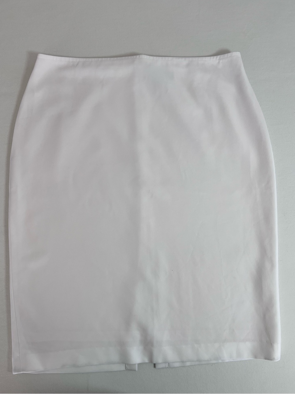 St. John Clean White Pencil Skirt